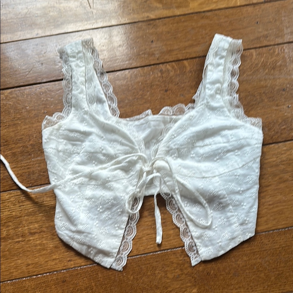 Commense White Lace Trim Crop Top